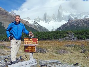 Remy bij wegwijzer Laguna de Los Tres
