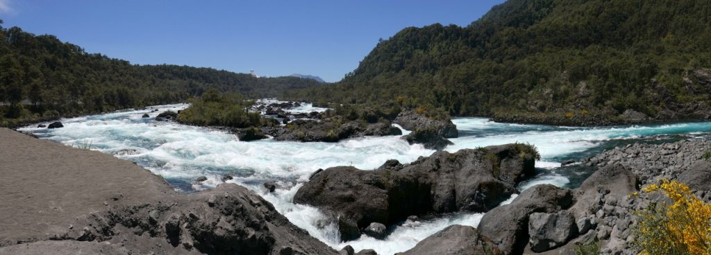 Stroomversnellingen op de Petrohué rivier